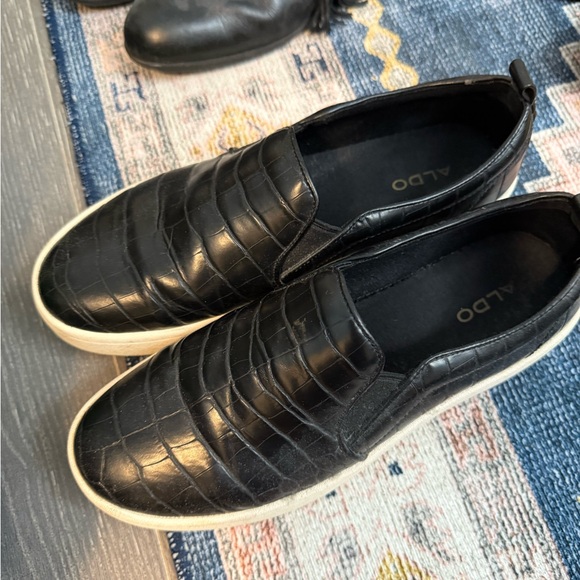 Black imitation snakeskin platform sneakers - Picture 4 of 4